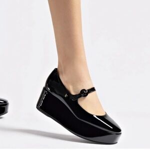 Larroude Blair Flatform Mary Janes - Size 9